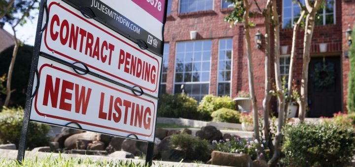 由於接近創紀錄的低抵押貸款利率，達拉斯地區的房屋銷售激增。