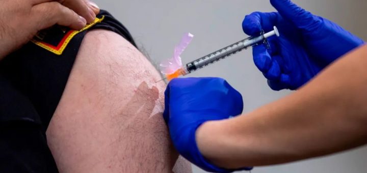 重磅！FDA正式批准首个新冠疫苗！这在美国意味着什么？