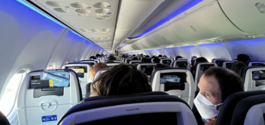 美聯航新規出爐！登機順序修改 經濟艙靠窗乘客將優先
