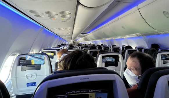 美聯航新規出爐！登機順序修改 經濟艙靠窗乘客將優先